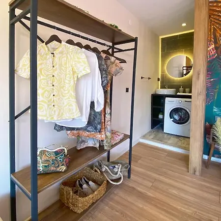 Βίλα Jakuzili Havuzlu Tropical Balayi Temali Lux